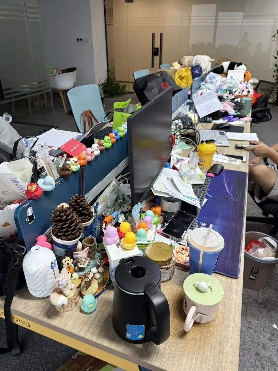 义乌办公工位桌椅回收实拍